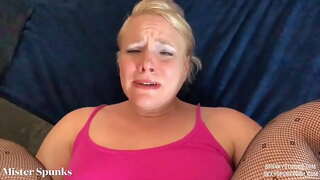 Stepsister yn Cael Rhefrol yn Gyntaf a Cum yn ei Ass Mawr / yn Cynnwys SexySpunkyGirl