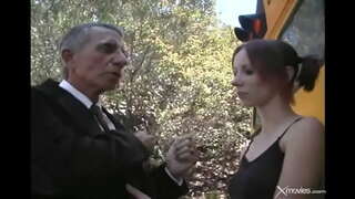 šarmantan i предприимчивая Djevojka anal, pušenje