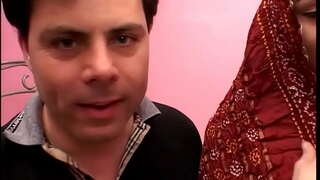 ���ျားနာကောင်လေးတစ္စံုတစ္စံုအတွက်အားလပ်ရက်အိန္ဒိယ Wilfe အတွက်ငွေလိမ်လည် Slut