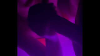 Đưa em gái nhỏ của tôi vào sâu để hút của tôi