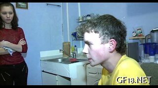 Kelkaj teen cuties ne povas imagi iliajn vivojn