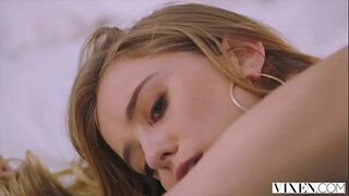 VIXEN Modèle Est Incroyable de Sexe Sauvage Avec Patron