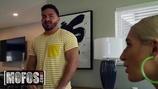 Varanje Pass - MOFOS