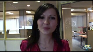 Ӵектэ асьтэлэсь куш-куш миниатюрный попка брюнетка