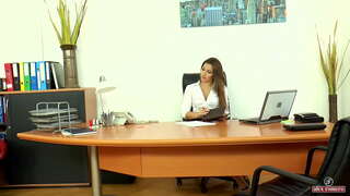 ���ுதல்வர் டானி டேனியல்ஸ் கொல்லுங்கள் உந்தப்பட்ட நிரப்பப்பட்ட விந்து (பகுதி 1)